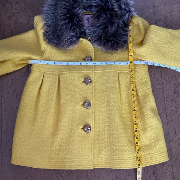 RARE!! Juicy Couture canary yellow 98% wool, detachable faux fur, button down M - Picture 11 of 17